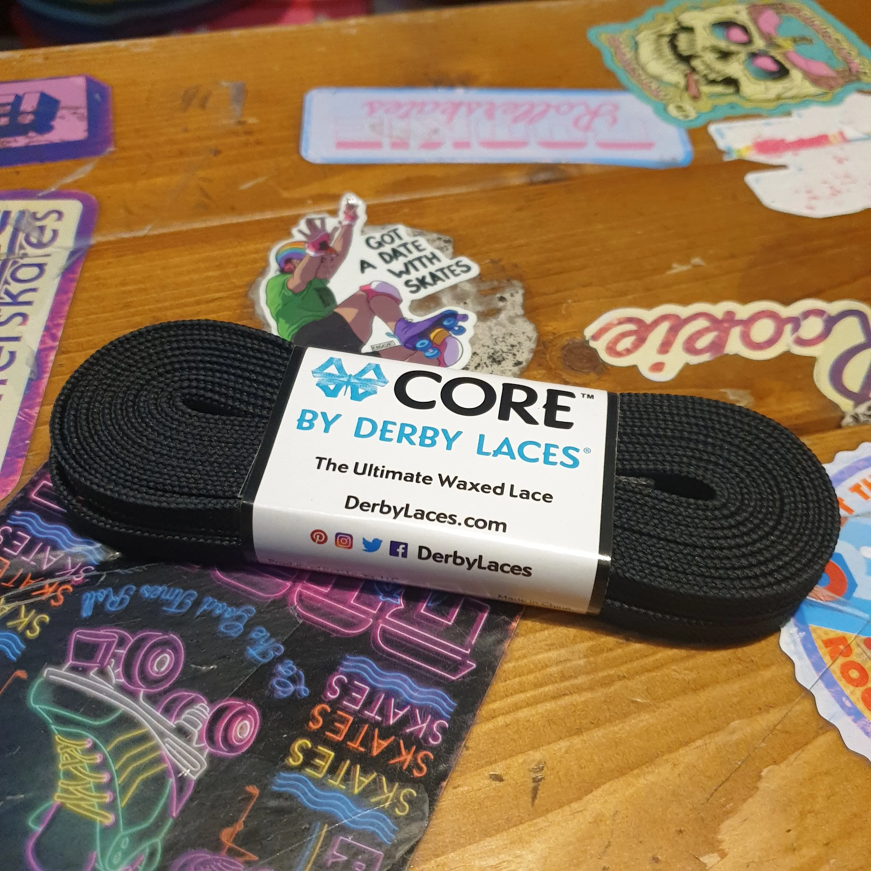 108''/274cm SOLID COLOUR Waxed Derby Laces