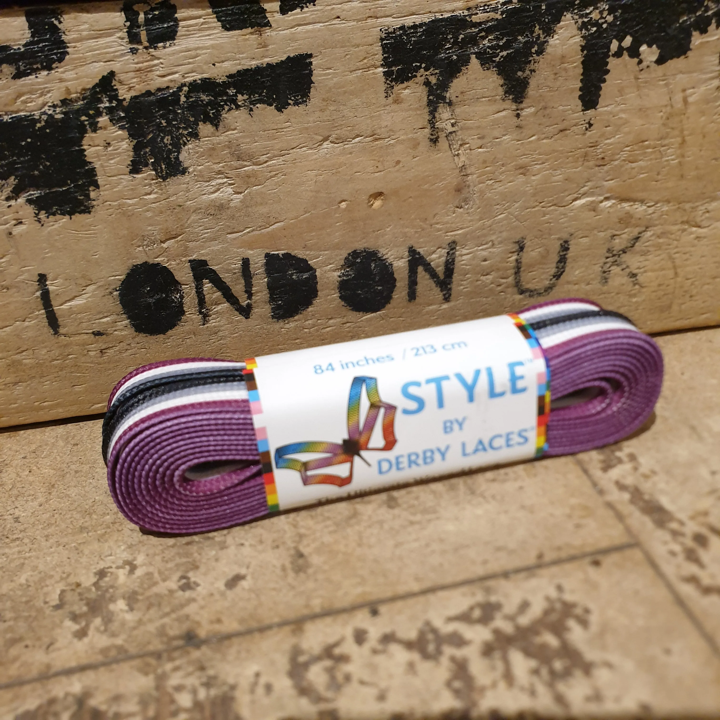 108''/274cm STYLE PATTERNED Waxed Derby Laces