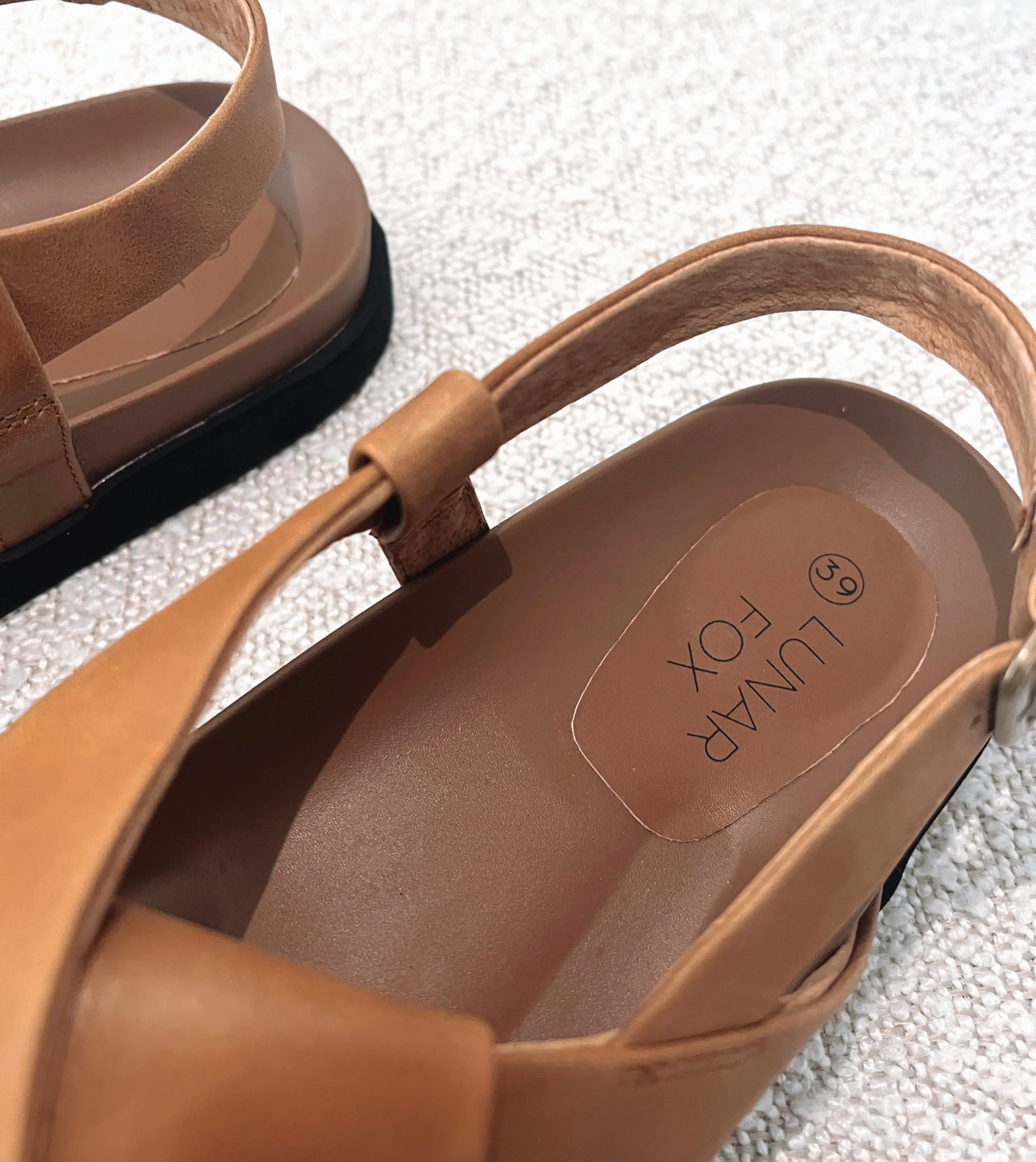 LUNAR LEATHER SLIDE - TAN