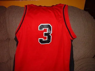 MARYLAND TERRAPINS BASKETBALL JERSEY SIZE XL FOOT LOCKER